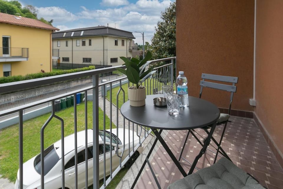 Green Garden Como - Free Parking Apartment in Como