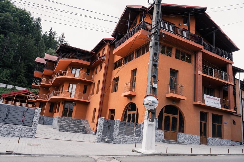 Abigarrado Hotel in Brașov County