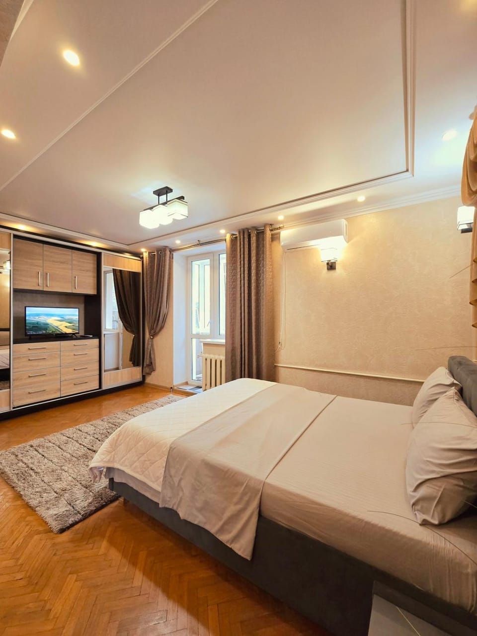 Center of the city 1 BDR - studio Apartment in Chișinău