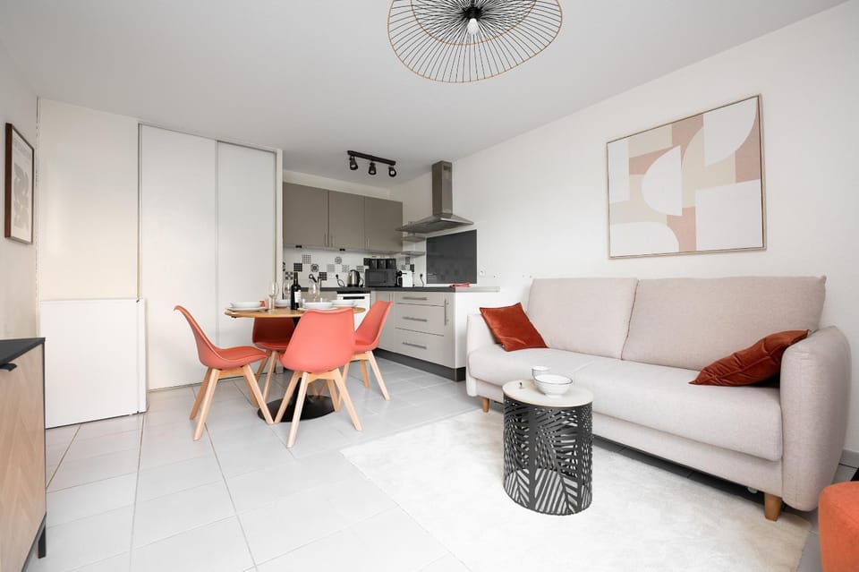 L'OSTAL OCCITAN - T2 CLIM PARKING - Piscine Apartment in Toulouse