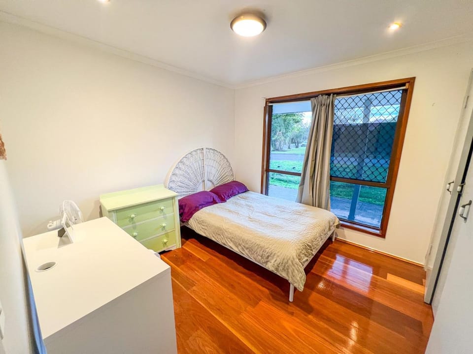 Islington Youth Guest House Bed and Breakfast in Brisbane