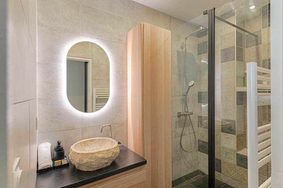 Shower, Bathroom