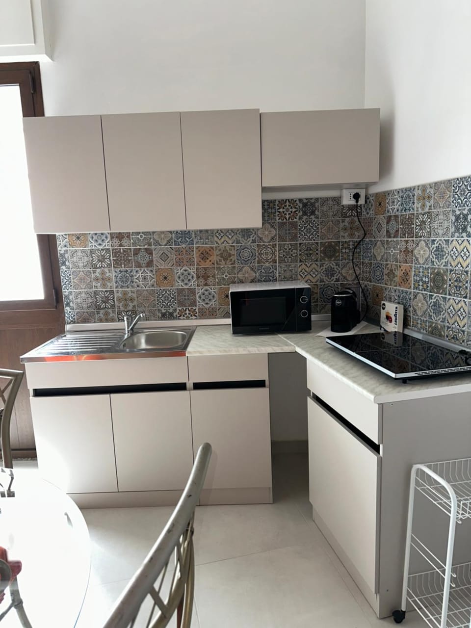 Urban Loft Apartment in Campofelice di Roccella