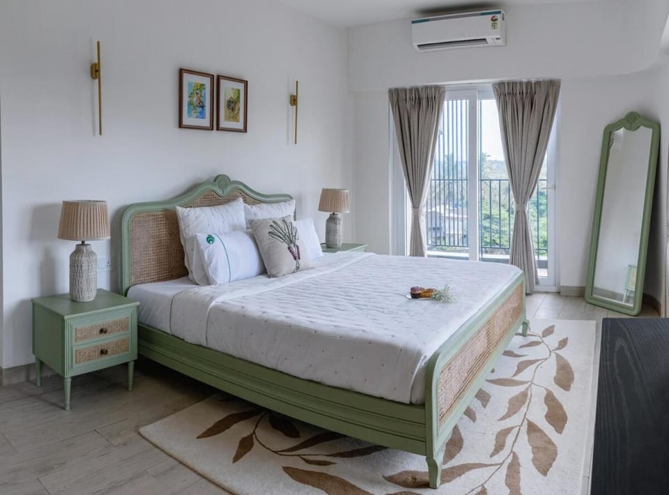 Casa Lumina Luxury 4 BHK with Pool and GYM Apartment in Candolim