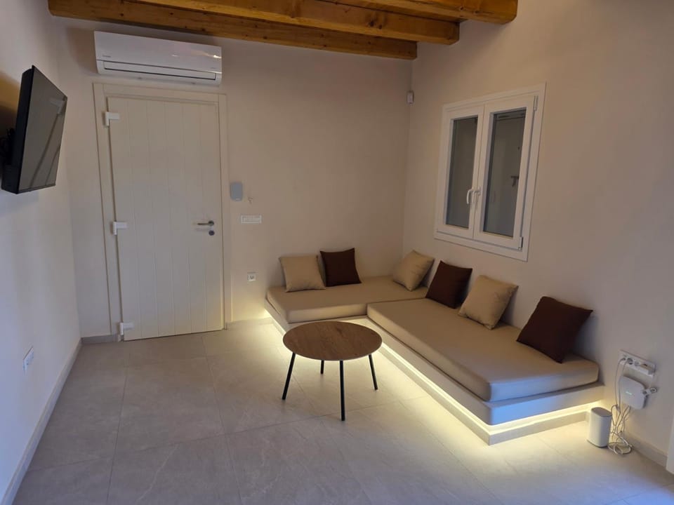 Apsila Suites Mykonos Apartment in Decentralized Administration of the Aegean