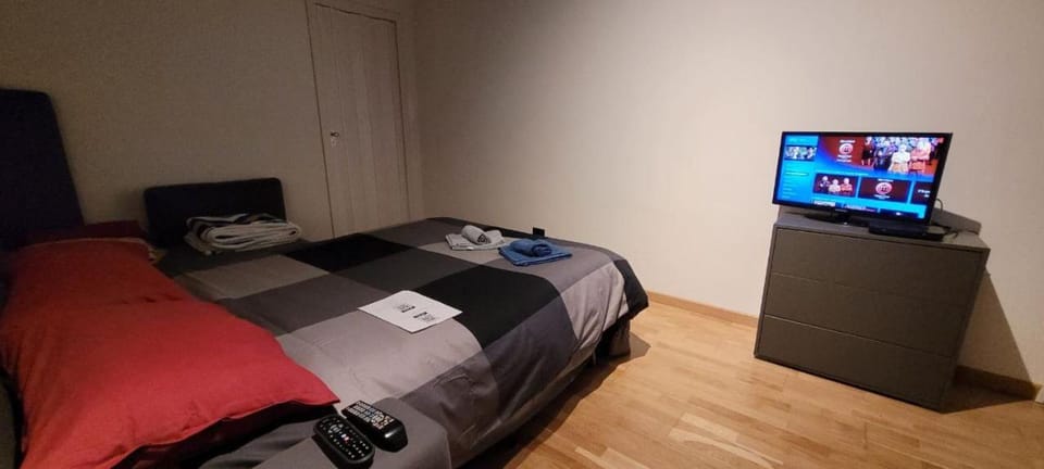 Camera Privata vicino il parco e ai servizi Vacation rental in Florence