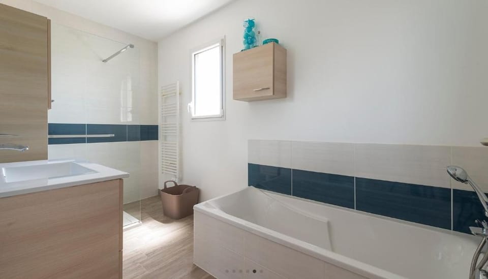 Shower, Bathroom, Bath