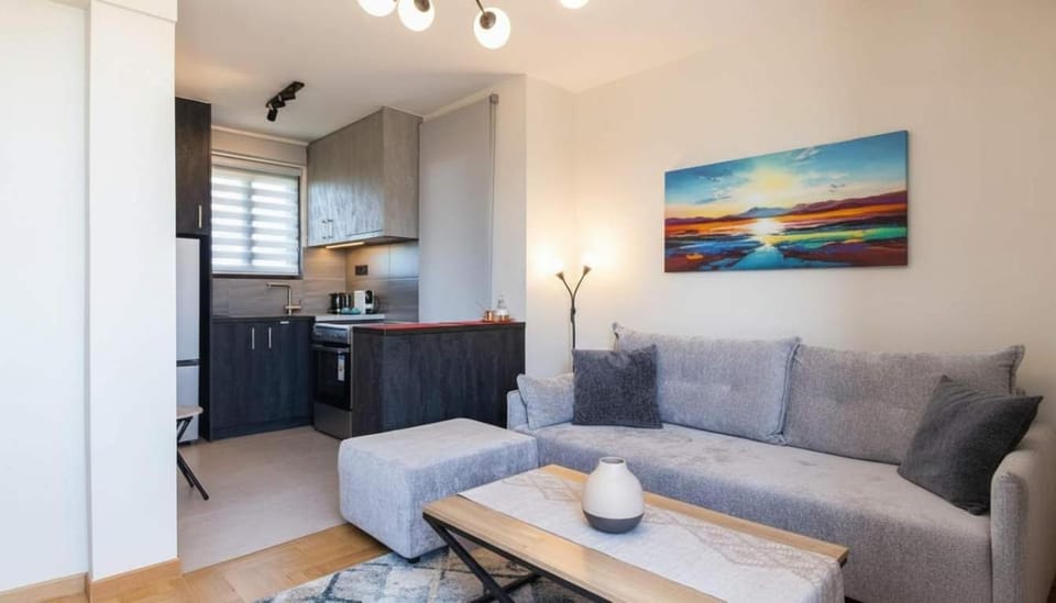 Elegant Marousi Stay with Scenic Balcony Apartment in Chalandri