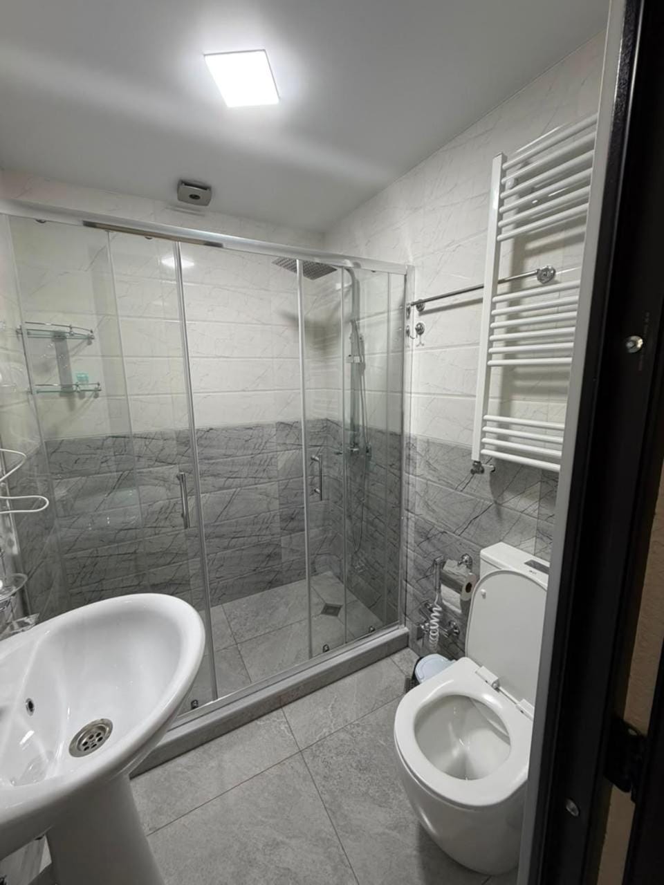 Shower, Toilet, Bathroom, bidet