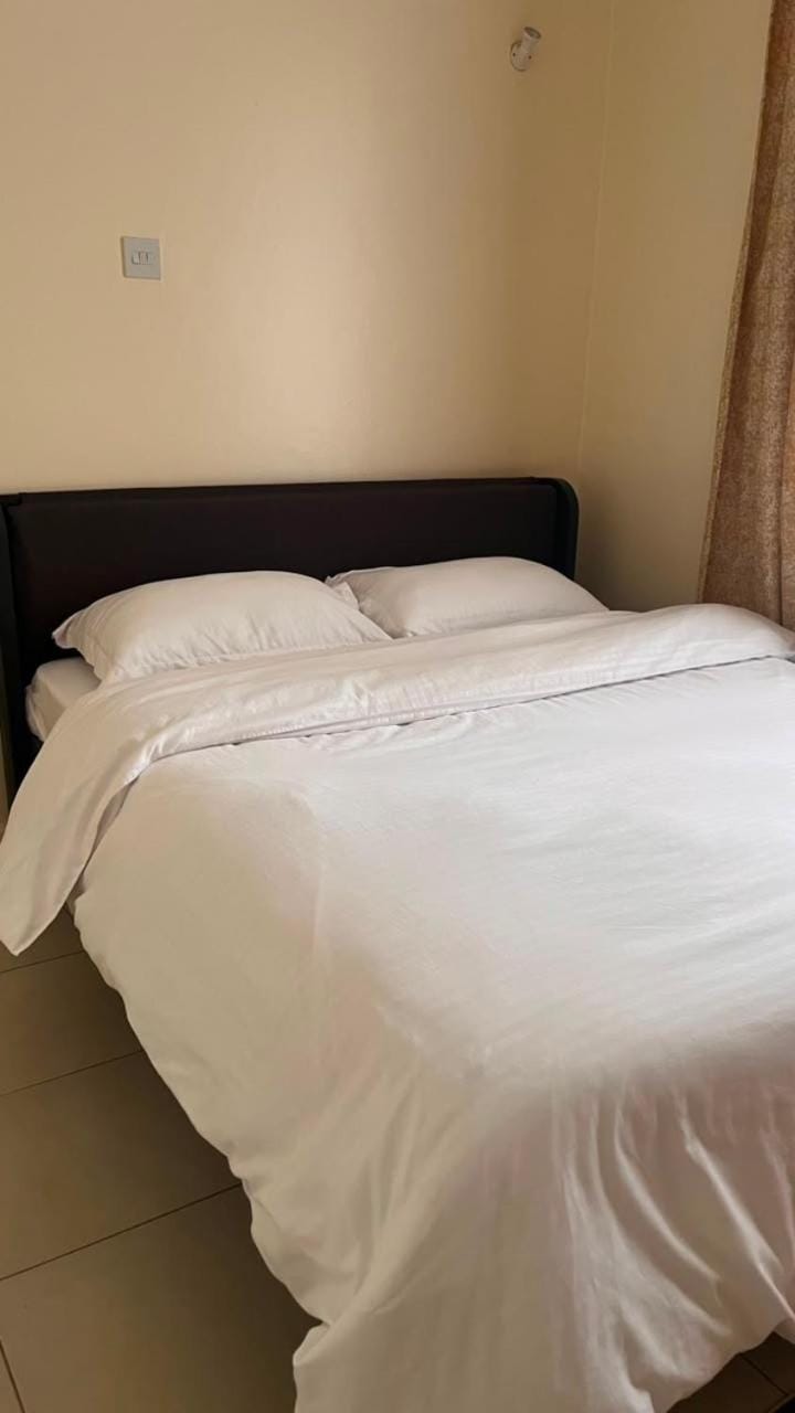 Five Star Gardens 1 and 2 Bedroom Homestay Near JKIA and SGR Syokimau Apartment in Nairobi