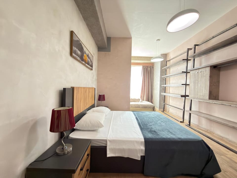 Bed, Photo of the whole room, Bedroom, bunk bed, towels