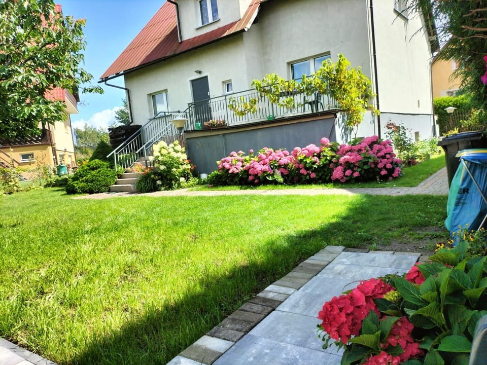 Property building, Natural landscape, Garden, Garden view