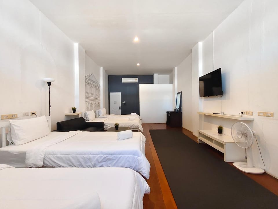 Chino Town at Yaowarat Phuket - SHA Plus Hostel in Wichit