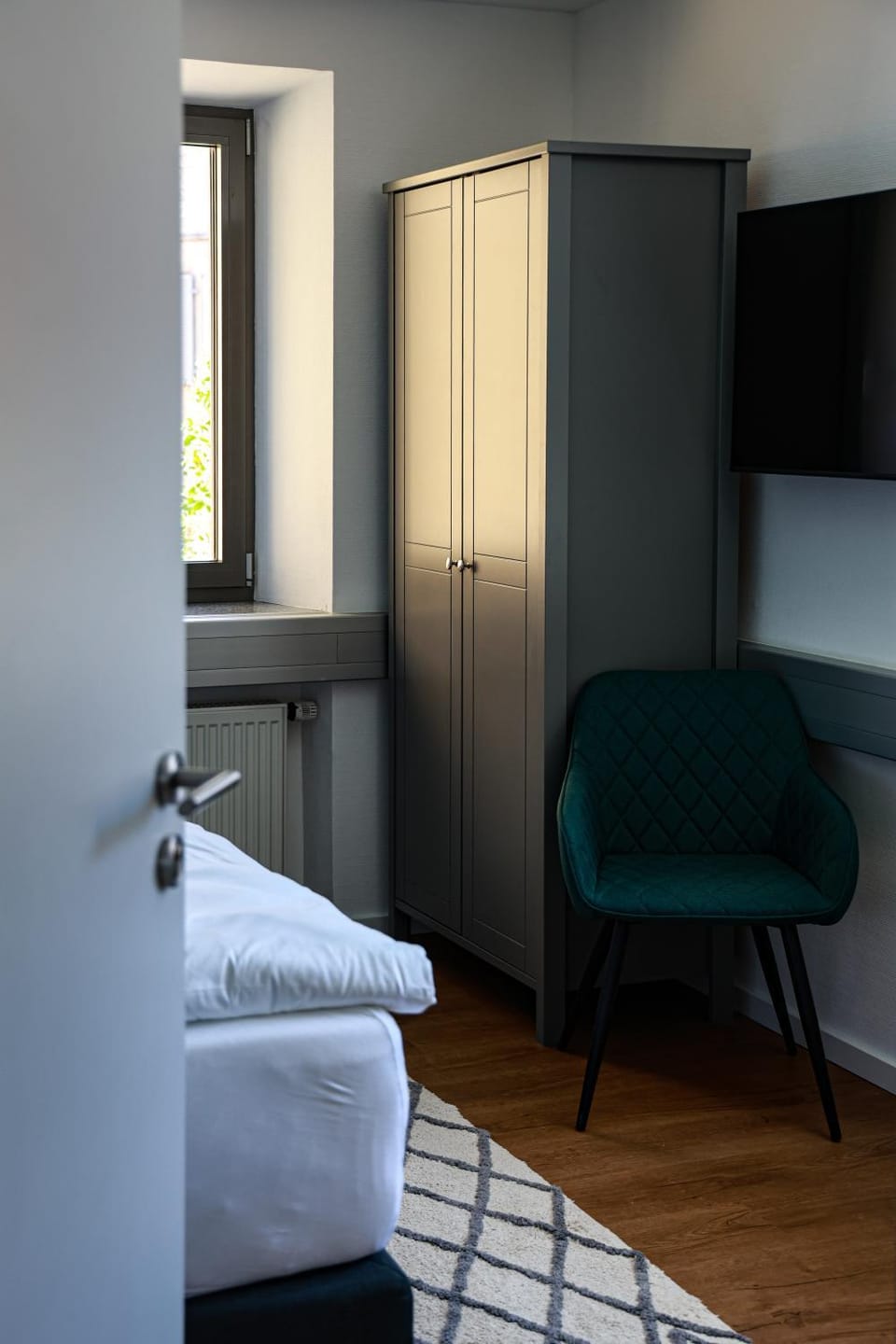 Bedroom, wardrobe