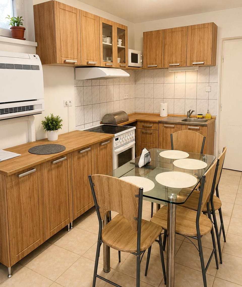 Dining area, microwave, kitchen