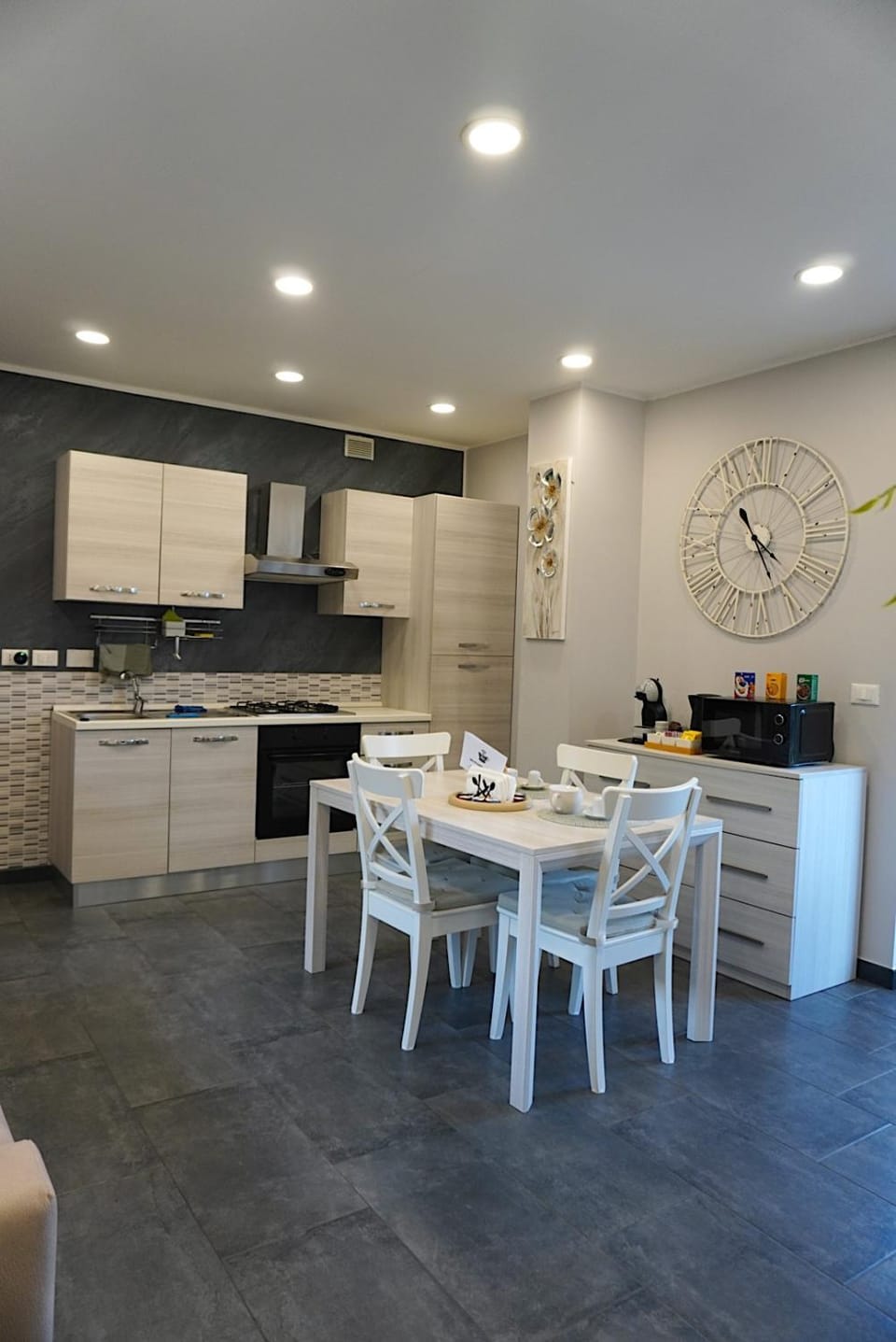 Day, Kitchen or kitchenette, Living room, Seating area, Dining area, kitchen, kitchen