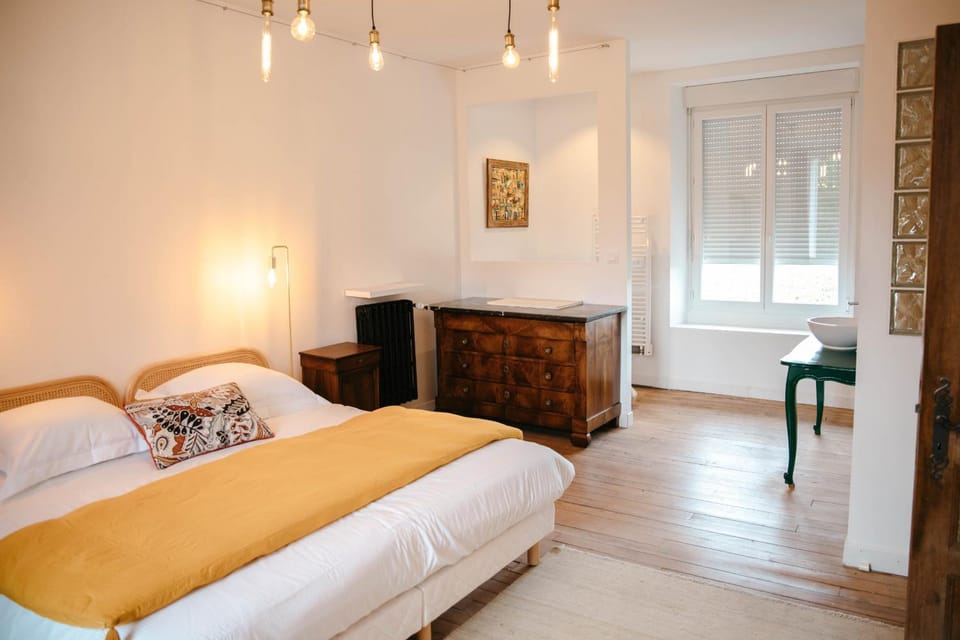 Living room, Bedroom