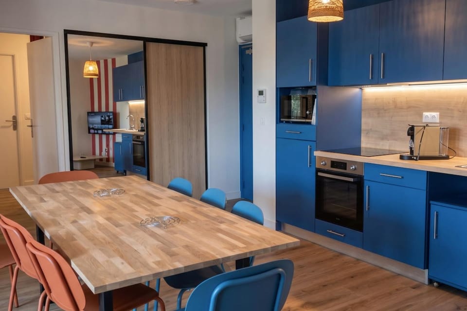 Spacious apartment with a terrace in La Teste Apartment in Gujan-Mestras