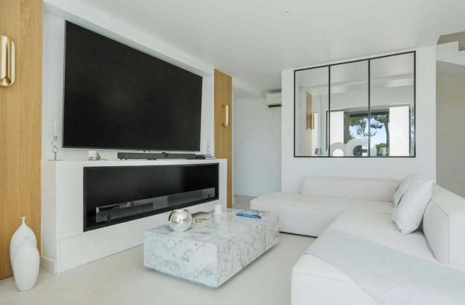 Cap d'Antibes Villa, 6 People, Sea View, Air Conditioning Villa in Antibes