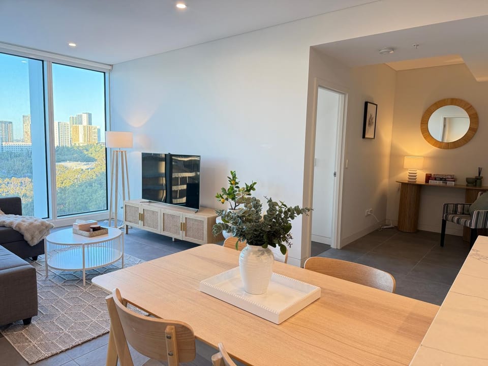 TV and multimedia, Dining area