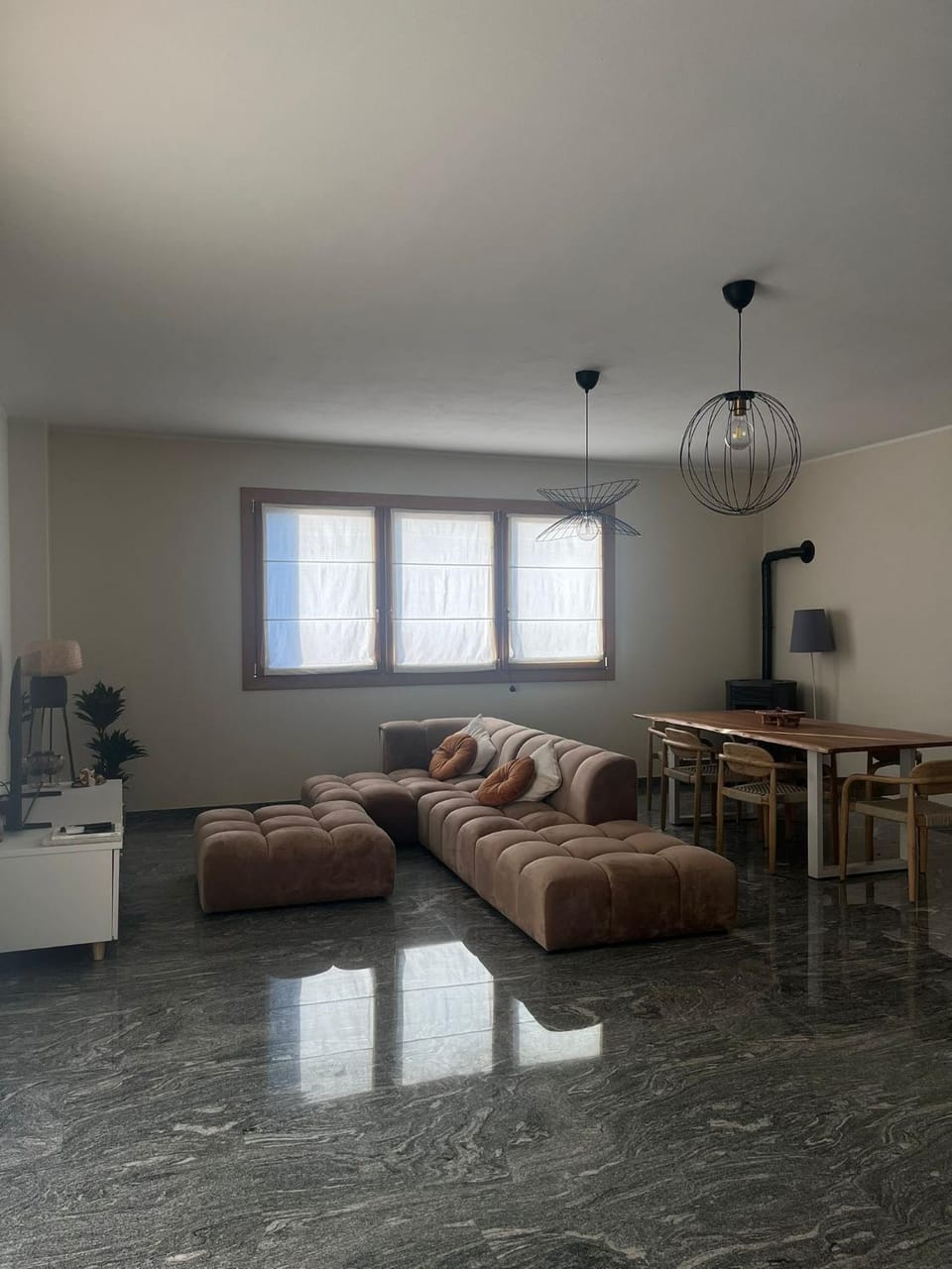 Communal lounge/ TV room, Living room, Seating area