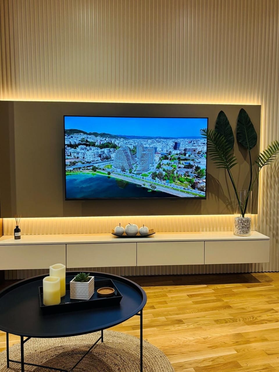 Modern Apt Lake View Residences Free Parking Apartment in Tirana