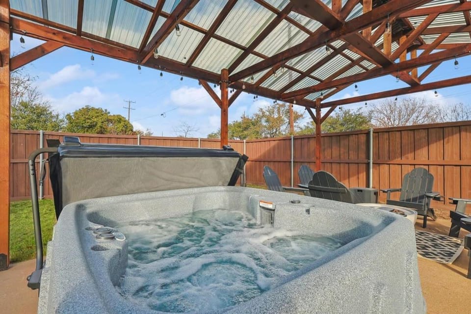 Best of Carrollton - Luxury Pool Hot tub Games House in Vista