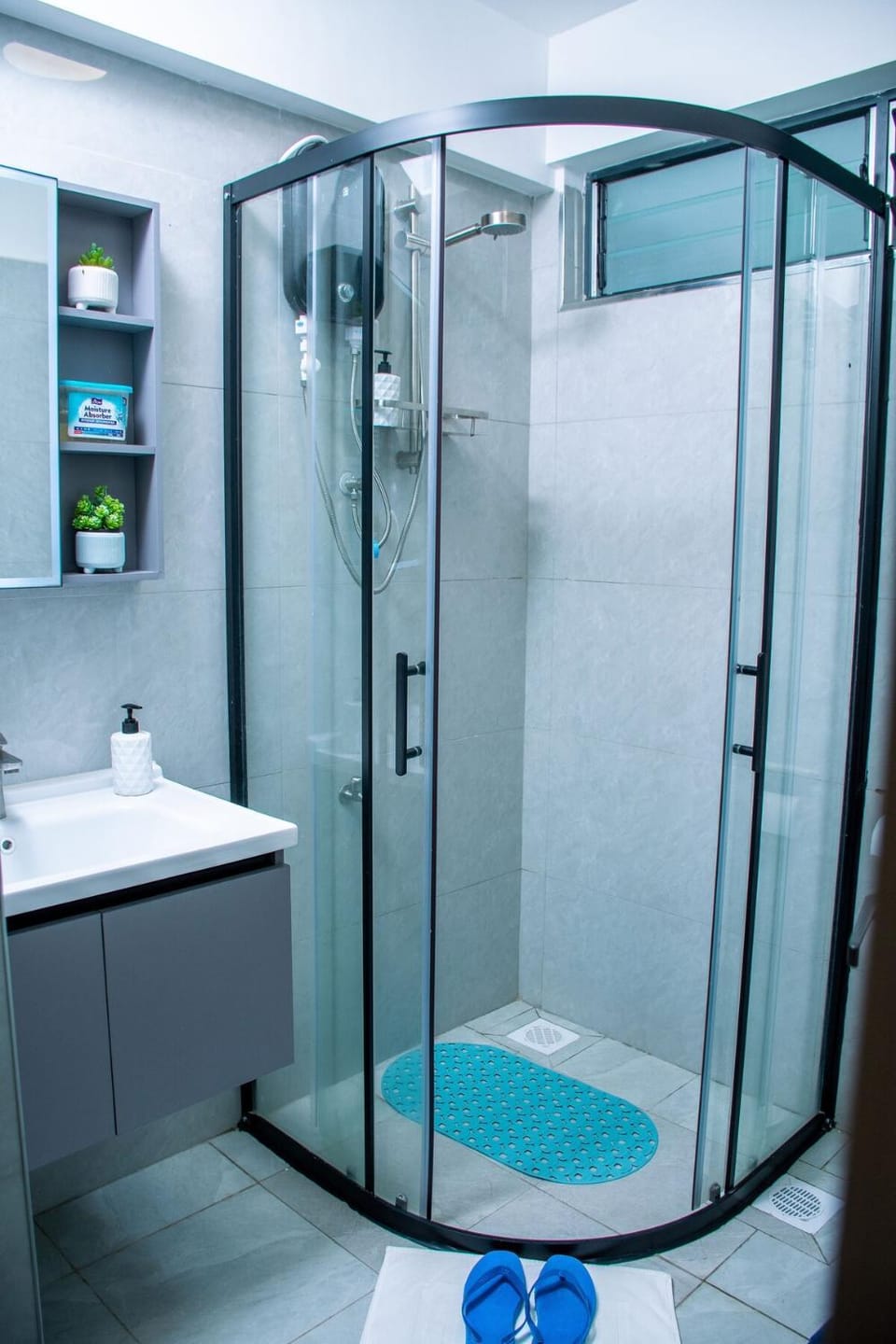 Shower, Bathroom