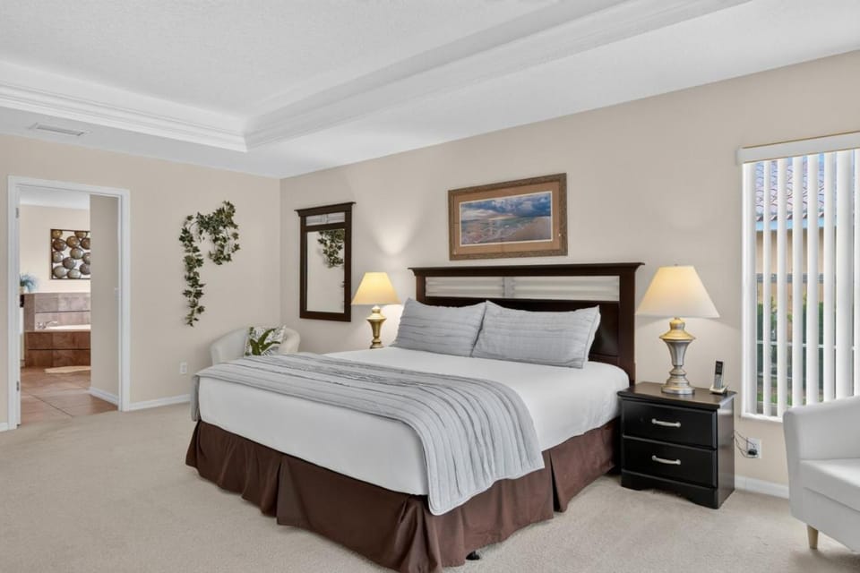 Close to Downtown Inverness, spacious and next to bike trail House in Inverness