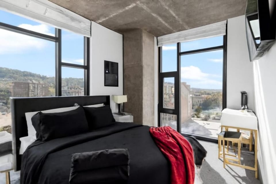 City Views 2BR | Floor-to-Ceiling Windows A56 Apartment in Vestavia Hills