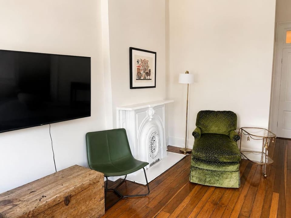 Modern Main Street Charm Apartment in Georgetown