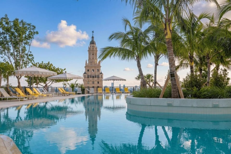 33rd Floor City Retreat with Balcony Views in Miami G3308 House in Miami