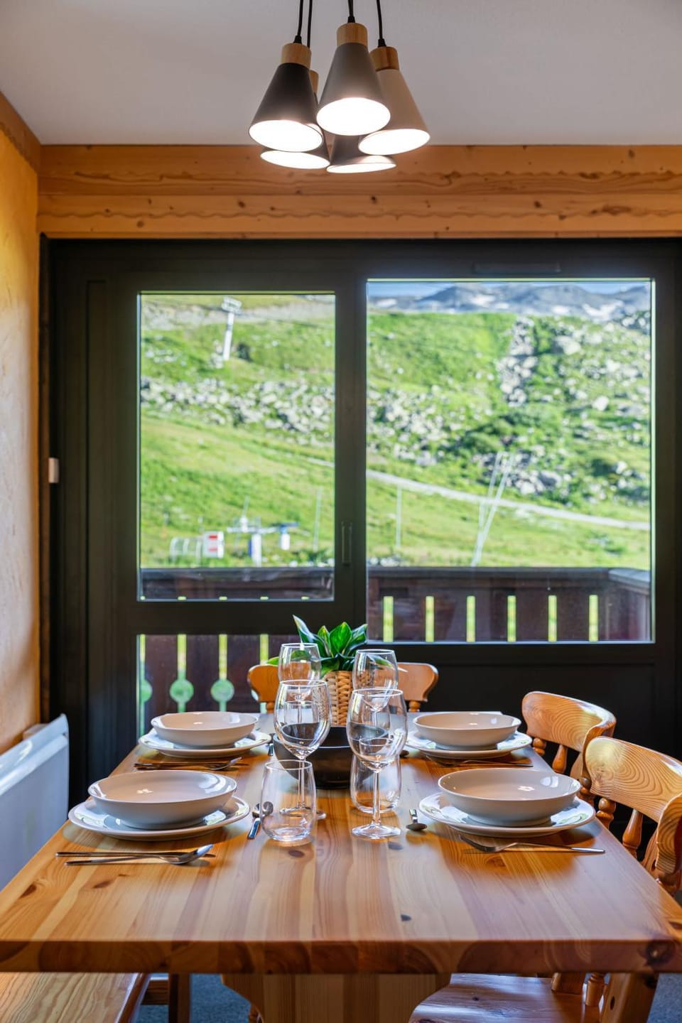 Residence Olympic, Ski In-Out with WiFi in Val Thorens, "V11" by Versant Collection Apartment in Les Allues
