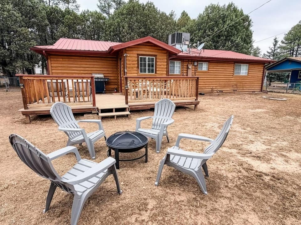 Lake and Mountains, 3BR 2BA House in Show Low