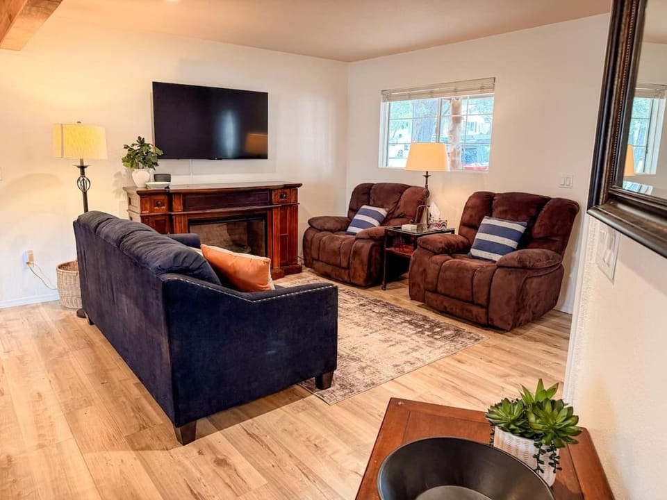 Lake and Mountains, 3BR 2BA House in Show Low