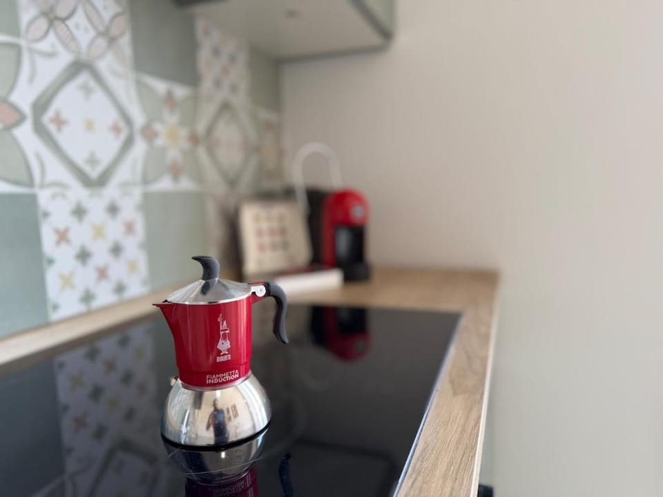 Coffee/tea facilities, Kitchen or kitchenette