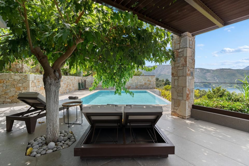 THE VINEYARD HOUSES - Pasithea House in Peloponnese, Western Greece and the Ionian