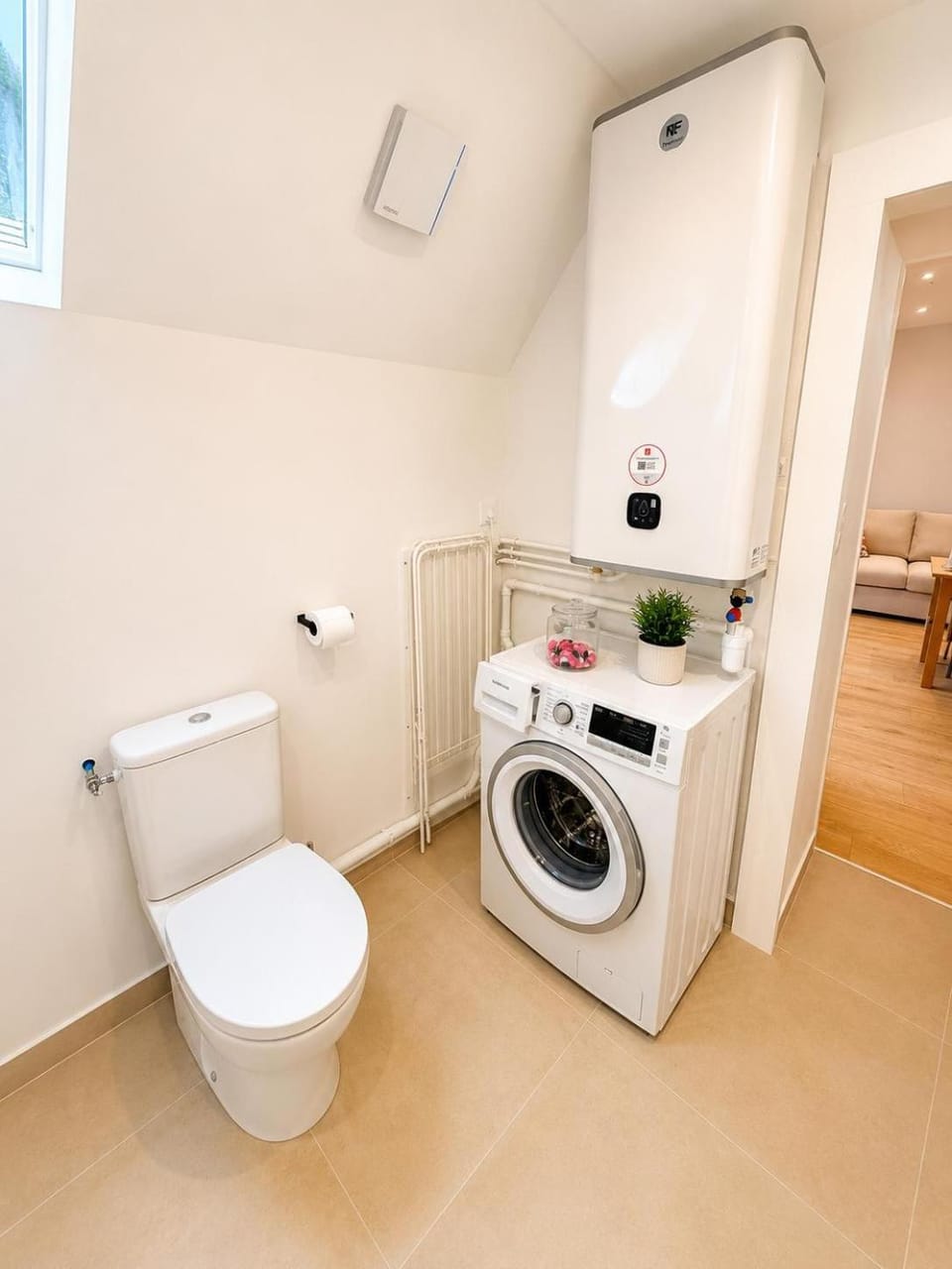 Toilet, Bathroom, washing machine