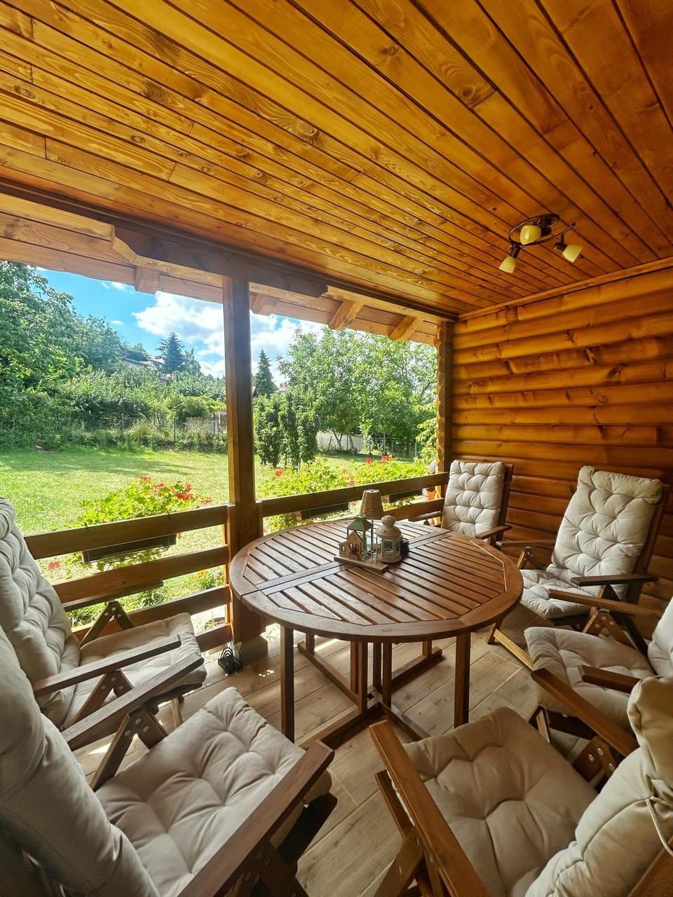Minin mali raj House in Serbia