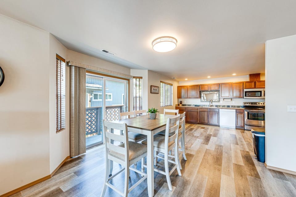 Walk to Town! Charming La Conner Home House in La Conner
