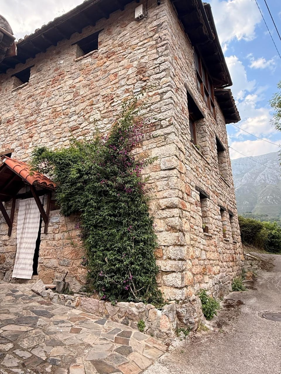 Casa Jazmín House in Asturias
