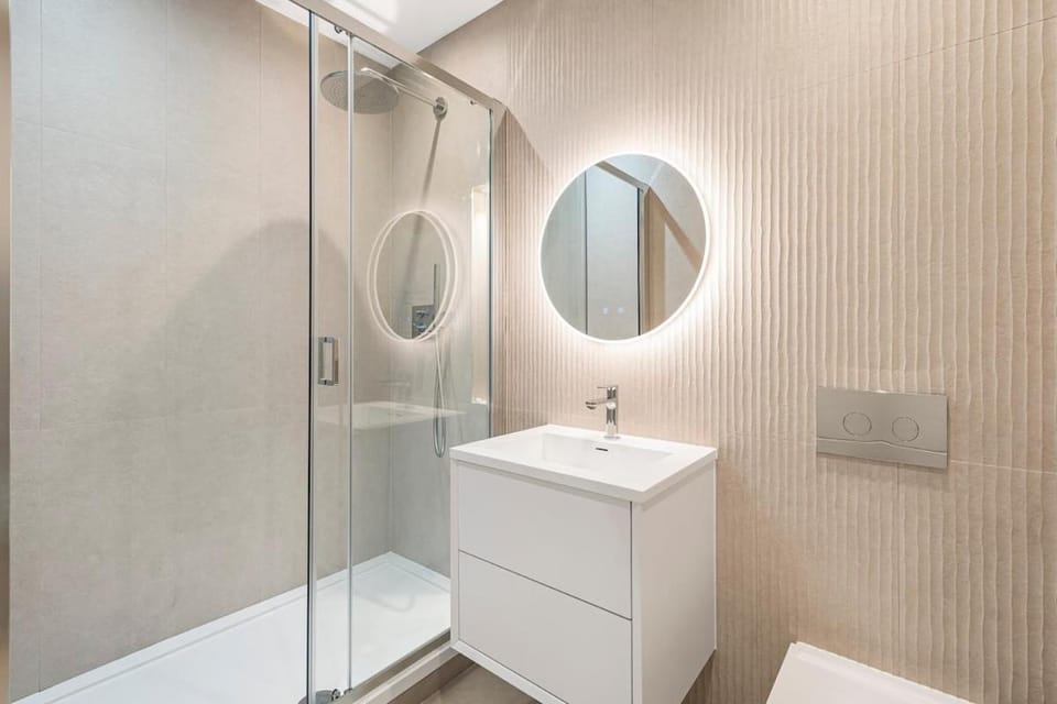 Brand New 2-Bed Ealing Flat Apartment in London Borough of Ealing