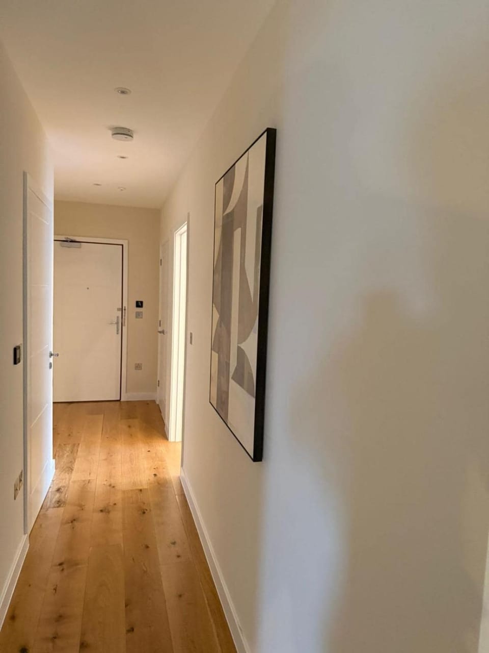 Quiet 2-Bed Retreat on Warwick Road Apartment in London Borough of Ealing