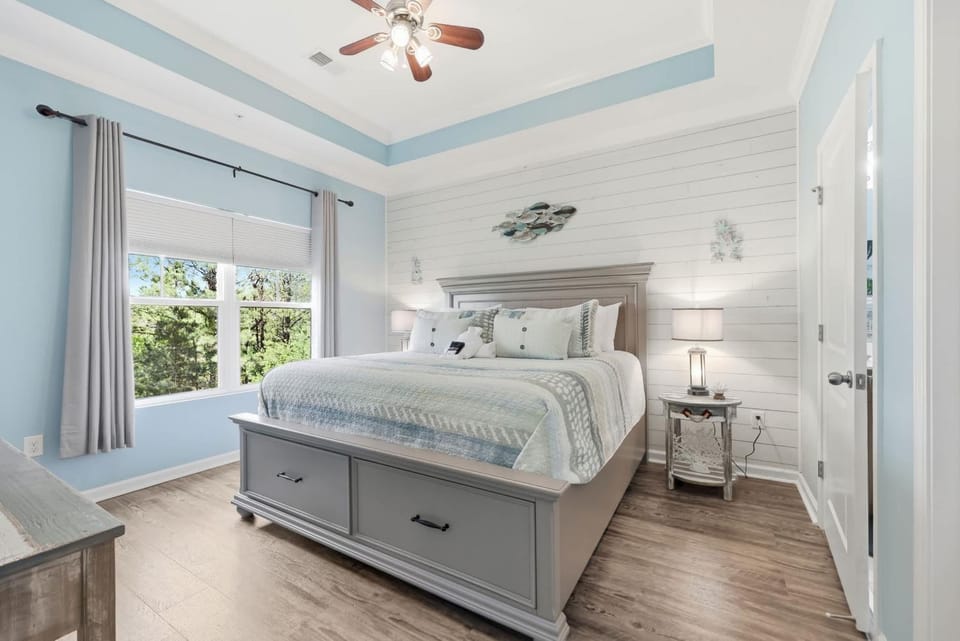 Coastal Comfort Pet Friendly Barefoot Resort Villa House in North Myrtle Beach
