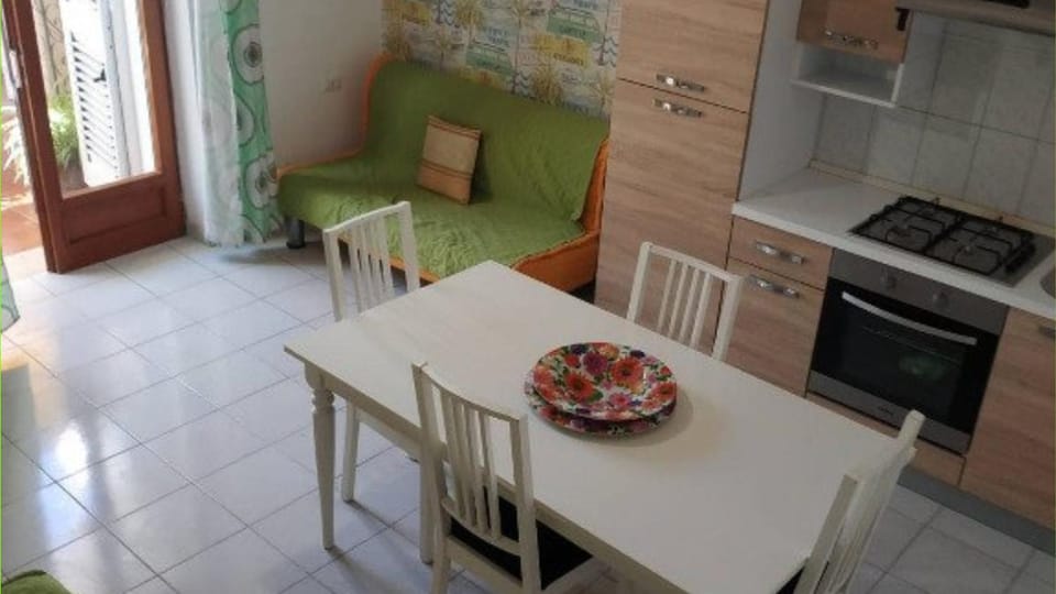 TRILOCALE M, by SalentoAffitti House in Torre San Giovanni