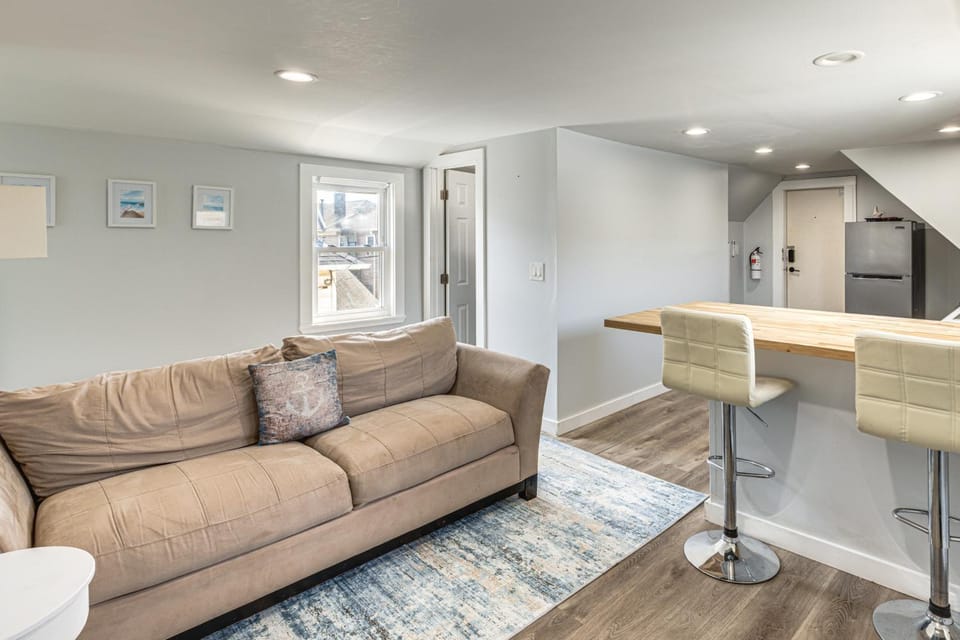 Walk to Beach & Boardwalk! Seaside Heights Apt House in Seaside Heights