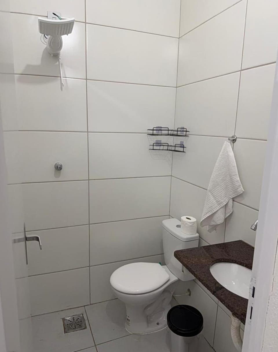 Studio Privativo com TV e Banheiro Exclusivo Bed and Breakfast in Contagem