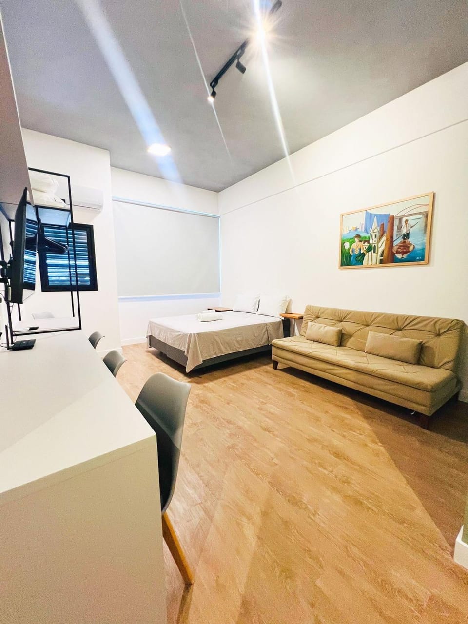 Photo of the whole room