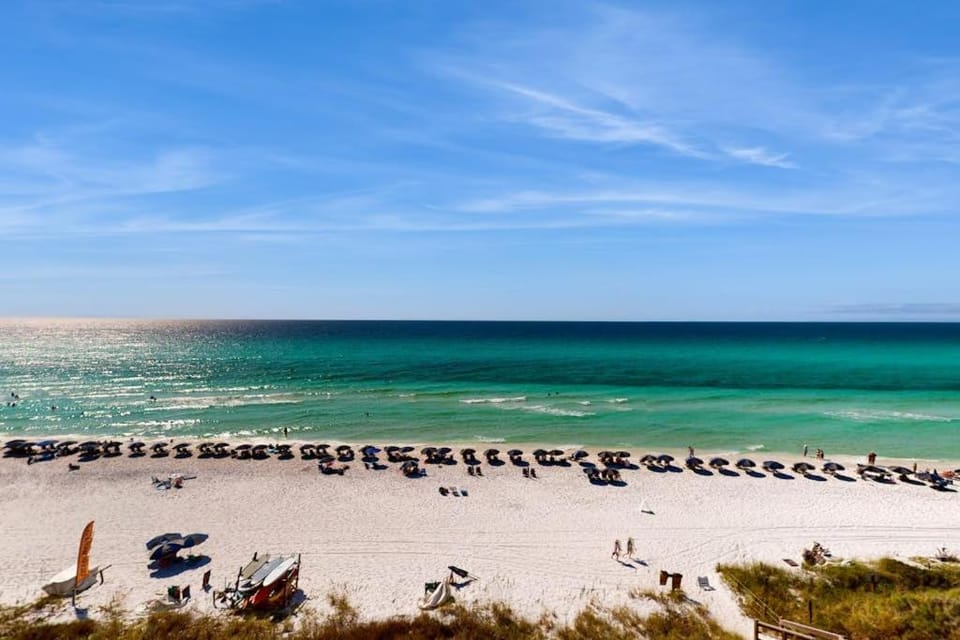 Beachfront escape with sweeping ocean views & shared pool - snowbirds welcome House in South Walton County