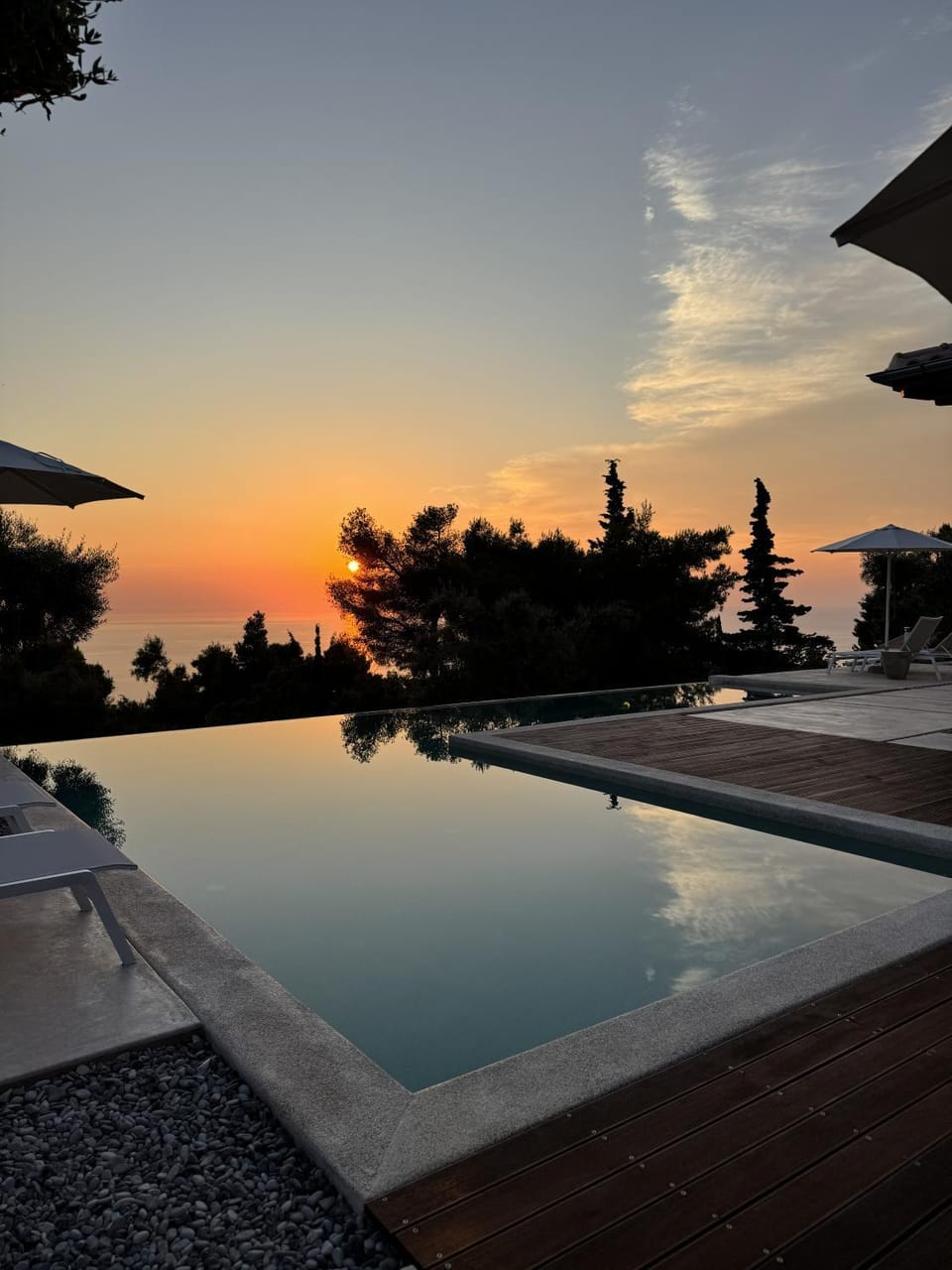 Pool view, Swimming pool, Swimming pool, Sunrise, sunbed